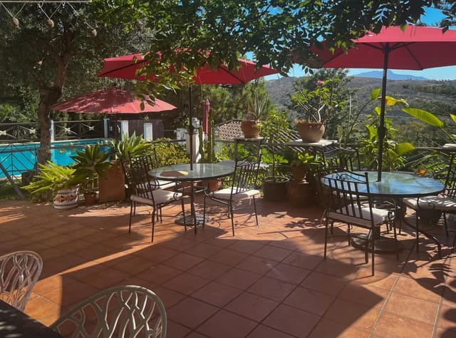 7 slaapkamer Villa te koop in Los Flamingos, Benahavís met zwembad garage - € 1.750.000 (Ref: 9777924)