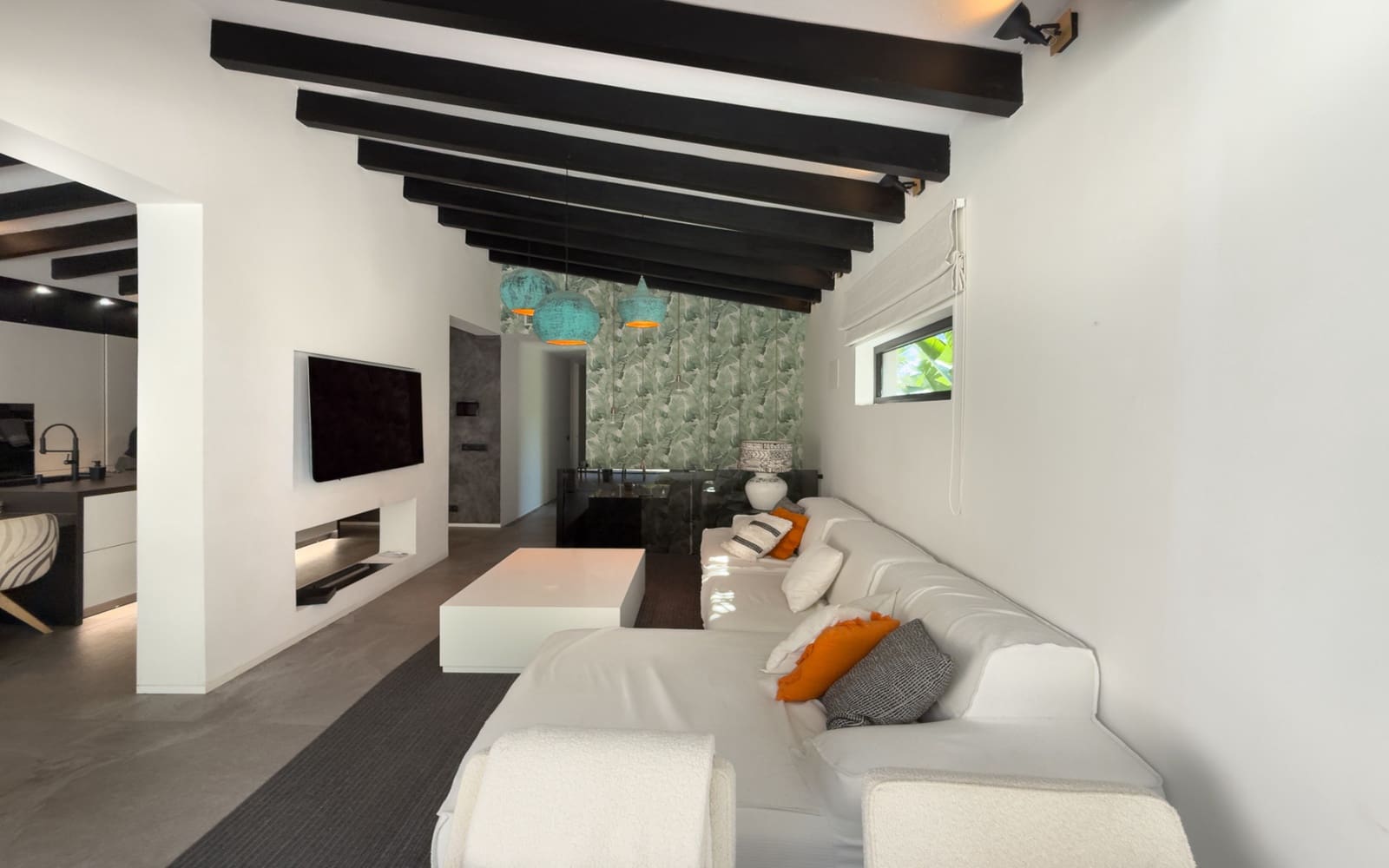 4 sypialnia Willa na sprzedaż w Nueva Andalucia z basenem garażem - 1 595 000 € (Ref: 9783181)