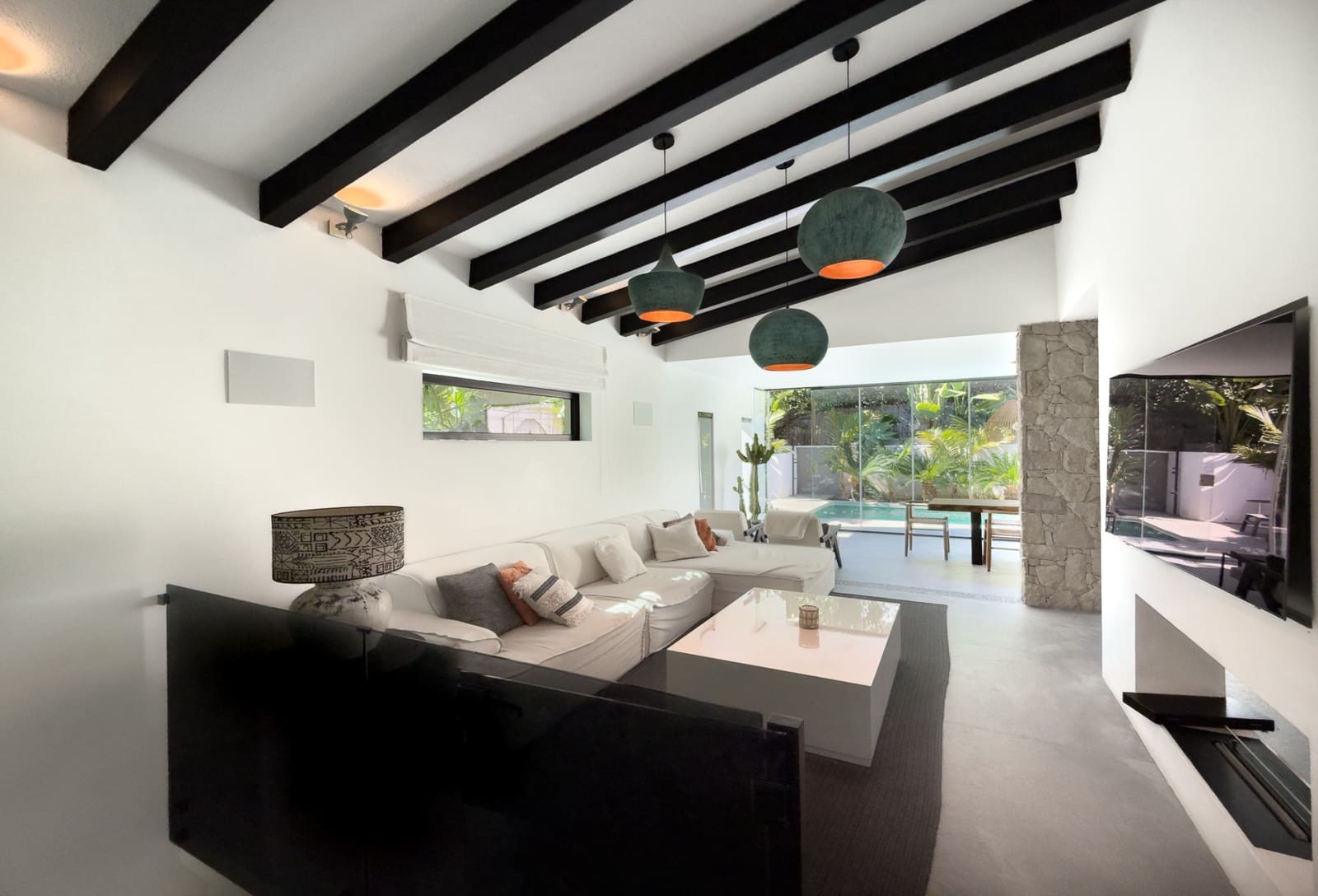 4 quarto Moradia para venda em Nueva Andalucia com piscina garagem - 1 595 000 € (Ref: 9783181)