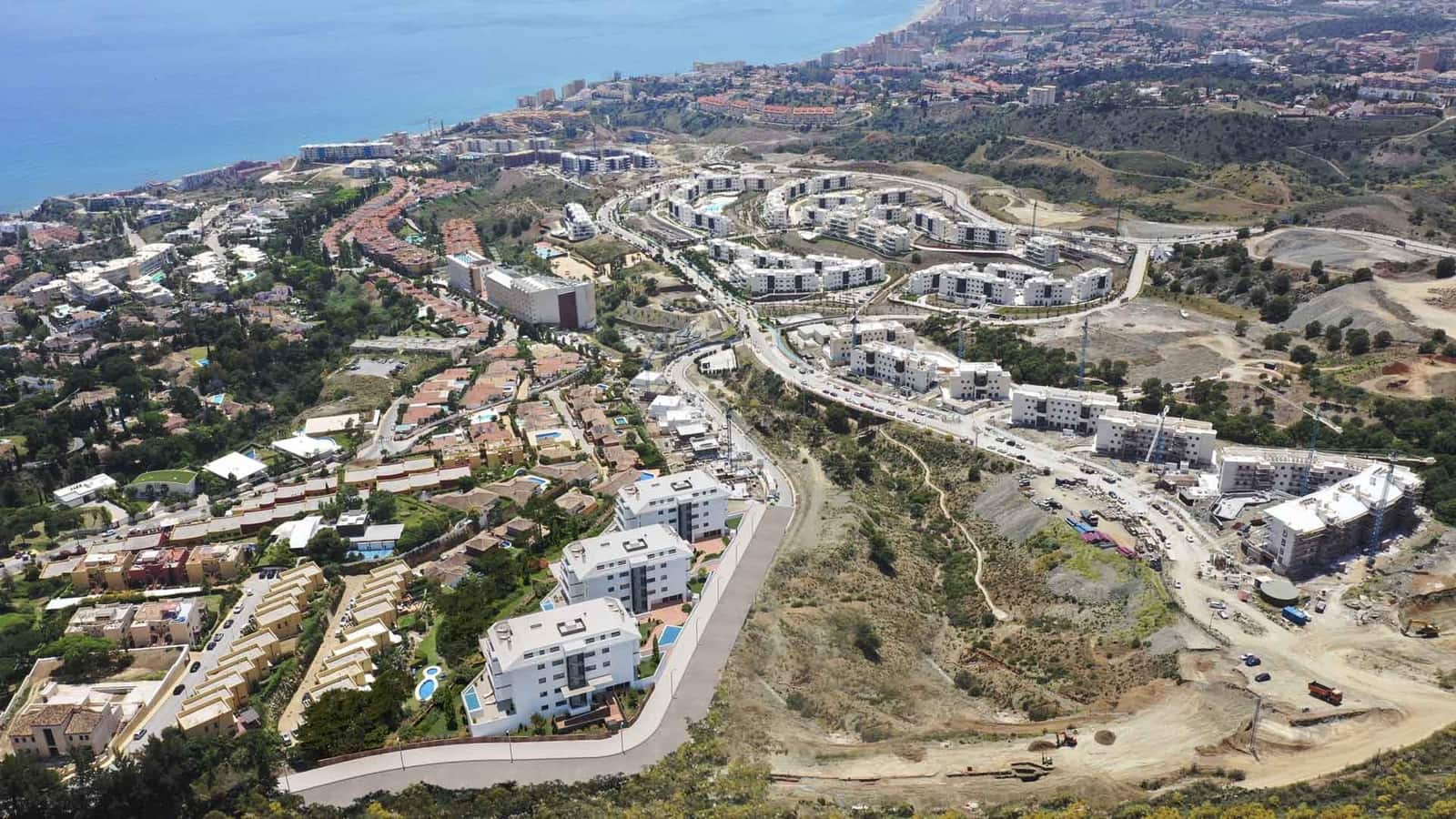 2 Zimmer Penthouse zu verkaufen in Benalmadena mit Pool Garage - 1.037.000 € (Ref: 9799072)