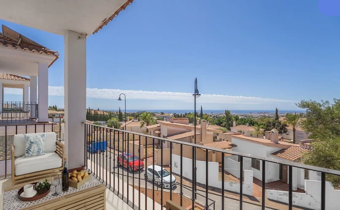 3 bedroom Townhouse for sale in Mijas with garage - € 515,000 (Ref: 9799083)