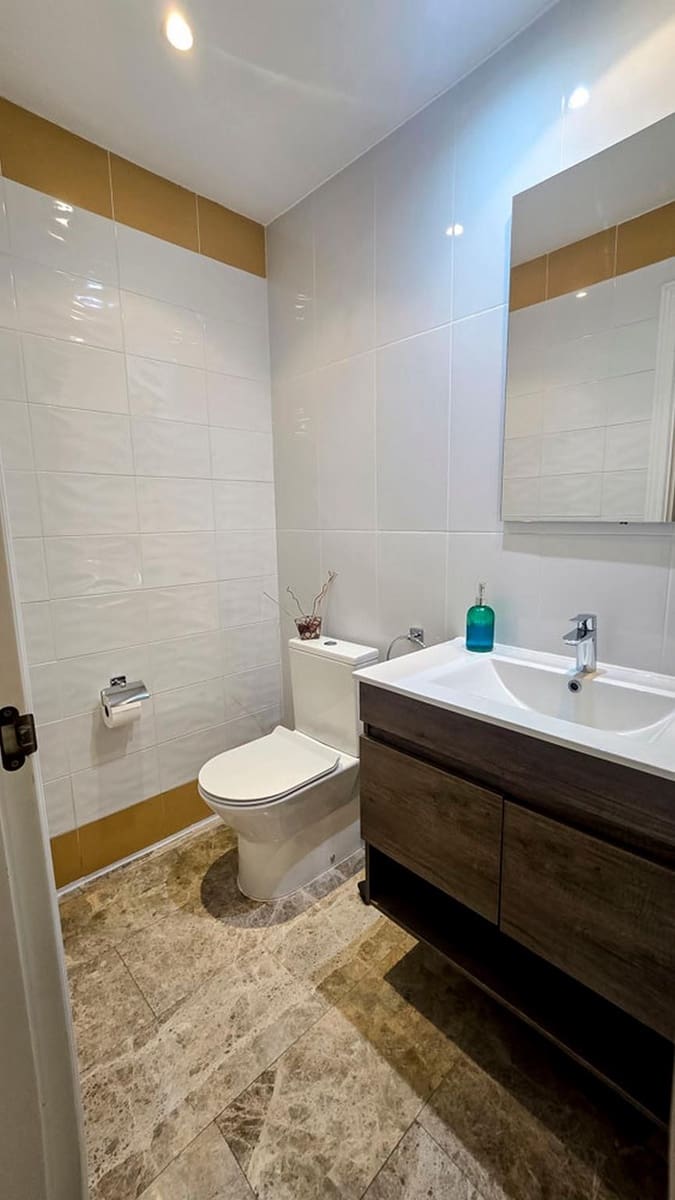 3 bedroom Apartment for sale in San Pedro de Alcantara with garage - € 685,000 (Ref: 9815760)