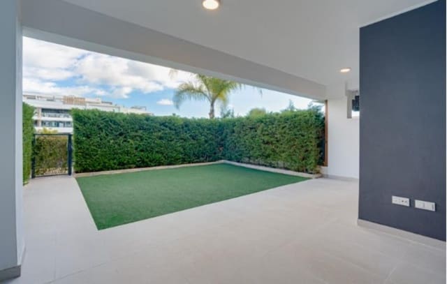 Apartamento de 2 habitaciones en Cancelada, Estepona en venta con piscina - 495.000 € (Ref: 9815762)