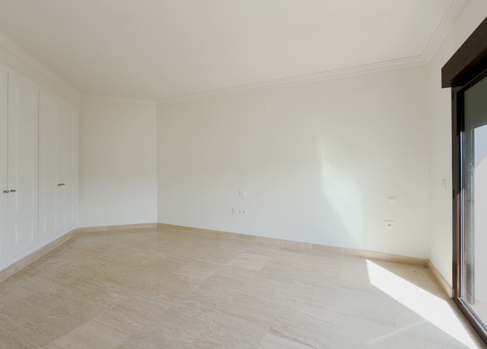 3 camera da letto Casa in vendita in Estepona con piscina garage - 680.000 € (Rif: 9826592)