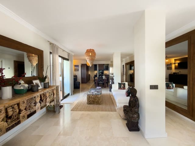 4 Zimmer Apartment zu verkaufen in Real de Zaragoza, Marbella mit Pool Garage - 980.000 € (Ref: 9840311)