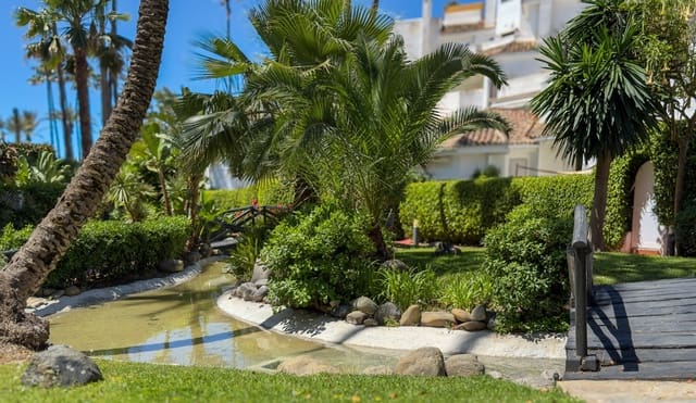 4 Zimmer Apartment zu verkaufen in Real de Zaragoza, Marbella mit Pool Garage - 980.000 € (Ref: 9840311)