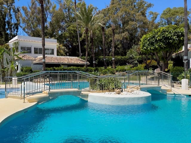 4 Zimmer Apartment zu verkaufen in Real de Zaragoza, Marbella mit Pool Garage - 980.000 € (Ref: 9840311)
