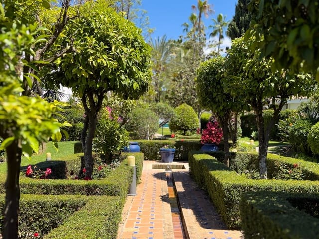 4 quarto Apartamento para venda em Real de Zaragoza, Marbella com piscina garagem - 980 000 € (Ref: 9840311)