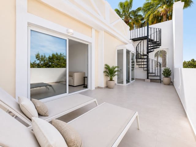 3 slaapkamer Penthouse te koop in Aloha Golf, Marbella met zwembad garage - € 699.000 (Ref: 9959415)