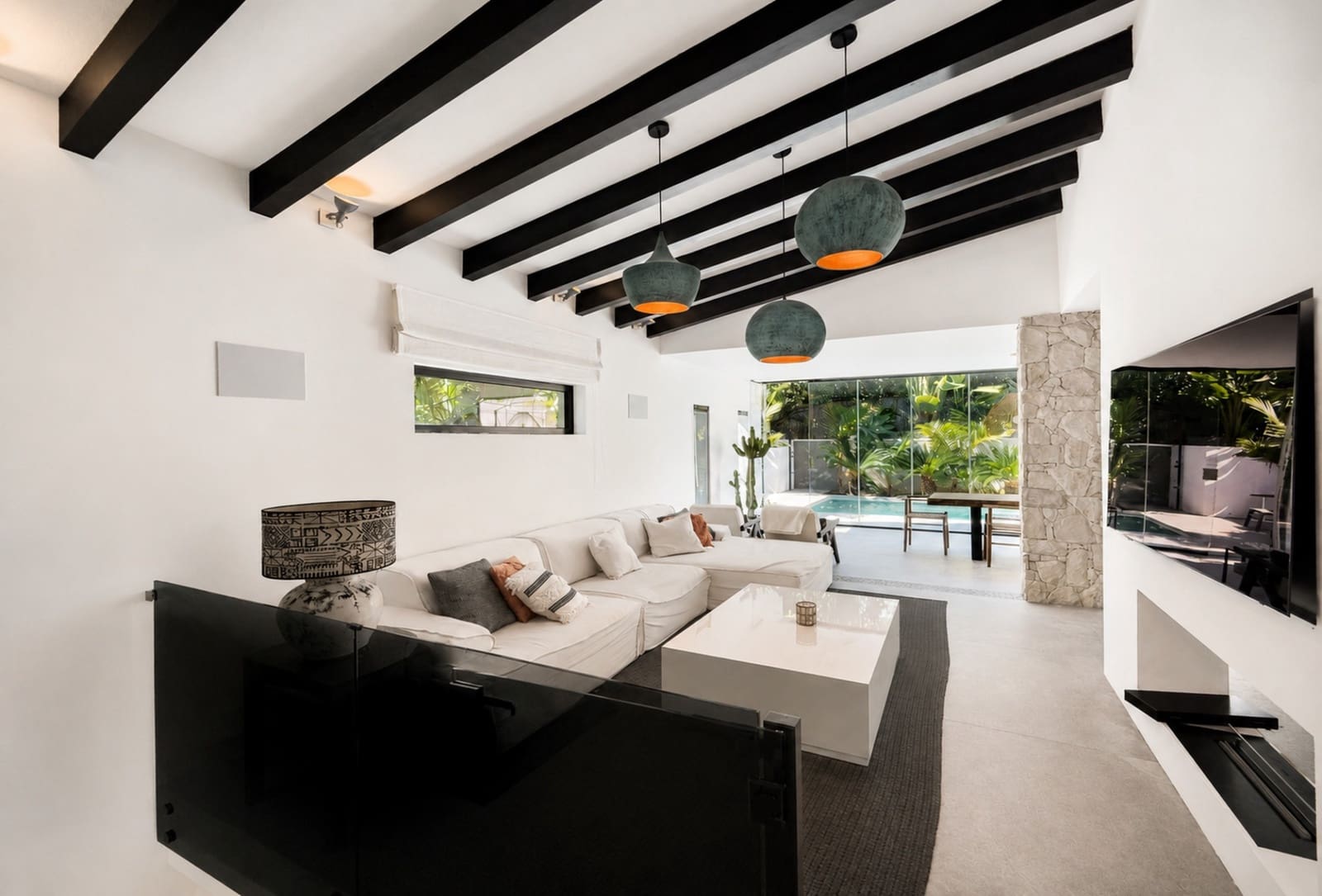 4 sypialnia Willa na sprzedaż w Nueva Andalucia z basenem garażem - 1 490 000 € (Ref: 9964968)