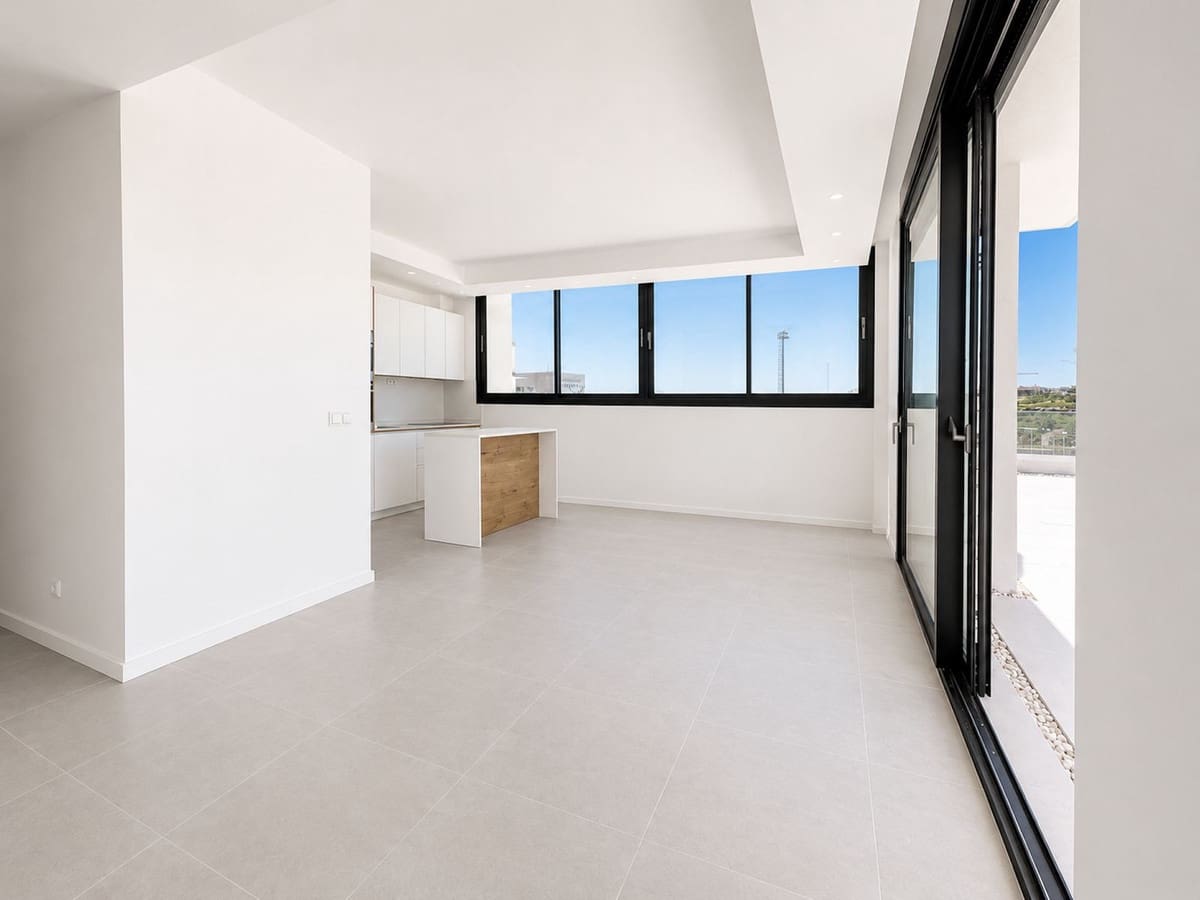 2 soveværelse Penthouse til salg i Estepona med swimmingpool garage - € 575.000 (Ref: 9973001)