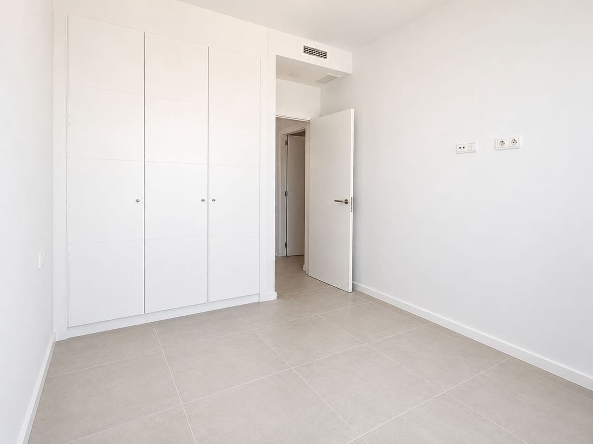 2 soveværelse Penthouse til salg i Estepona med swimmingpool garage - € 575.000 (Ref: 9973001)