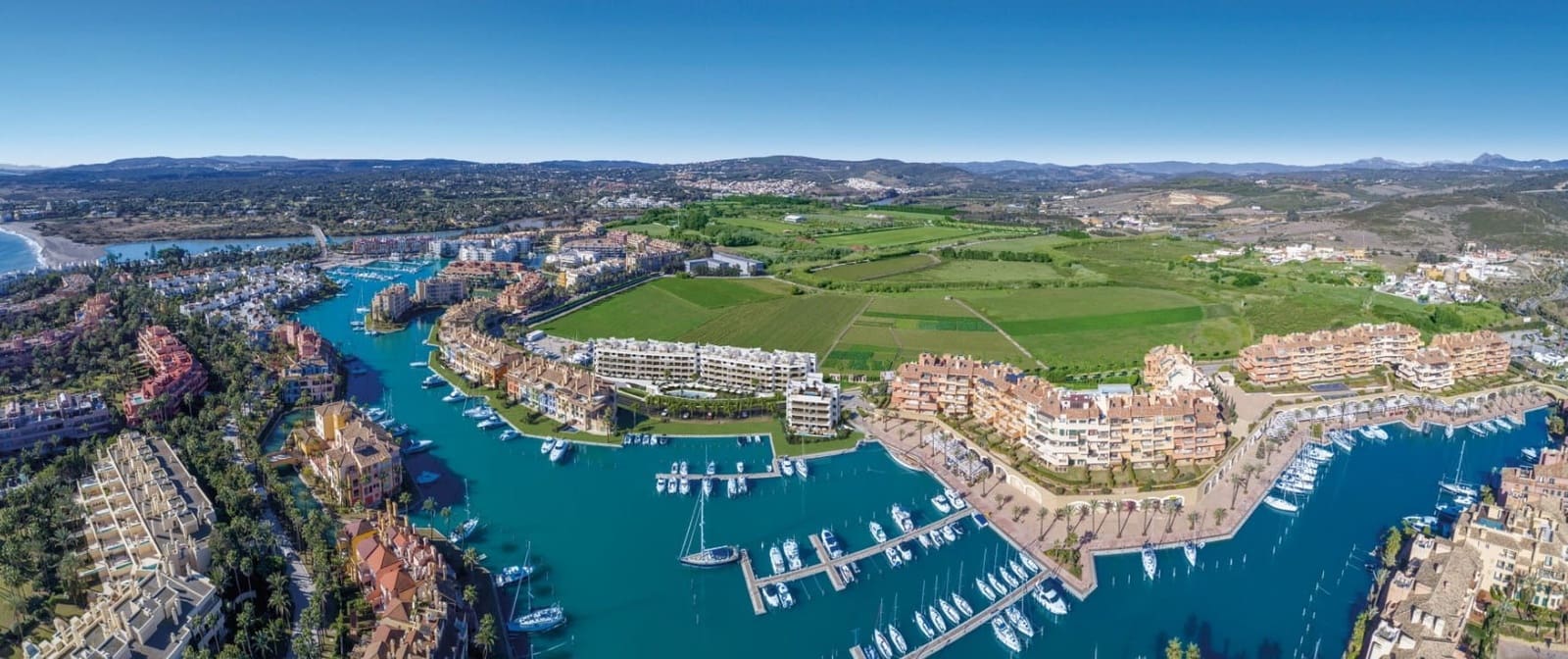 2 bedroom Apartment for sale in Manilva with pool garage - € 390,000 (Ref: 9973003)