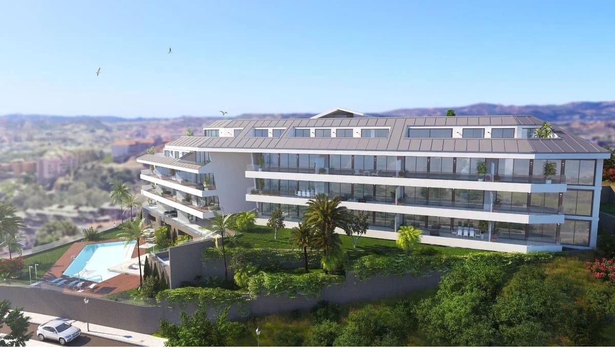 2 makuuhuone Huoneisto myytävänä paikassa Fuengirola mukana uima-altaan 
autotalli - 425 000 € (Ref: 9973004)