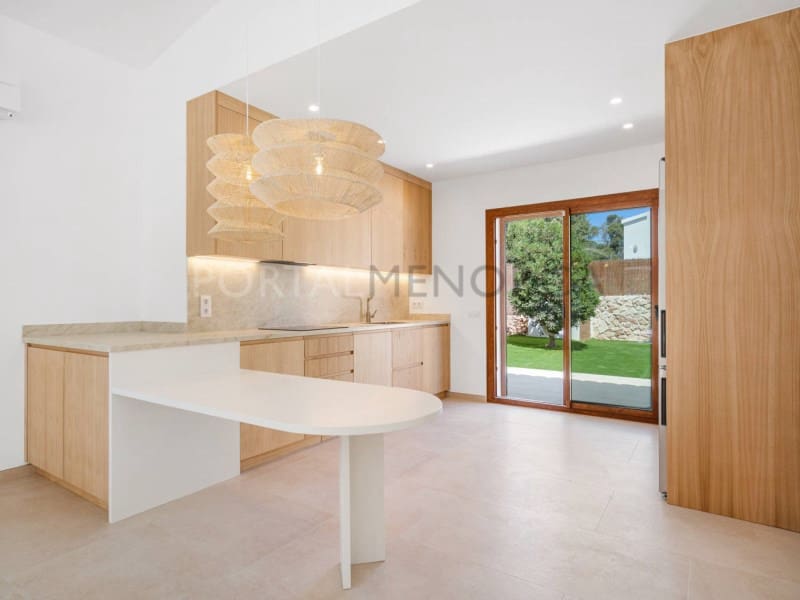 4 Zimmer Villa zu verkaufen in Ciutadella de Menorca - 1.050.000 € (Ref: 10011201)