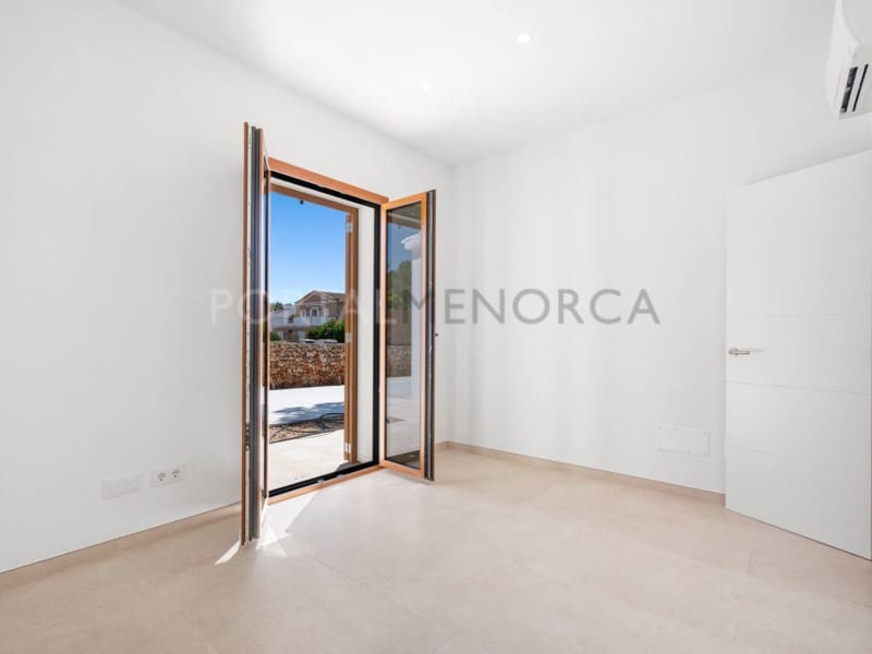 4 Zimmer Villa zu verkaufen in Ciutadella de Menorca - 1.050.000 € (Ref: 10011201)
