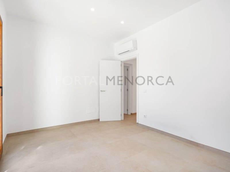 4 Zimmer Villa zu verkaufen in Ciutadella de Menorca - 1.050.000 € (Ref: 10011201)