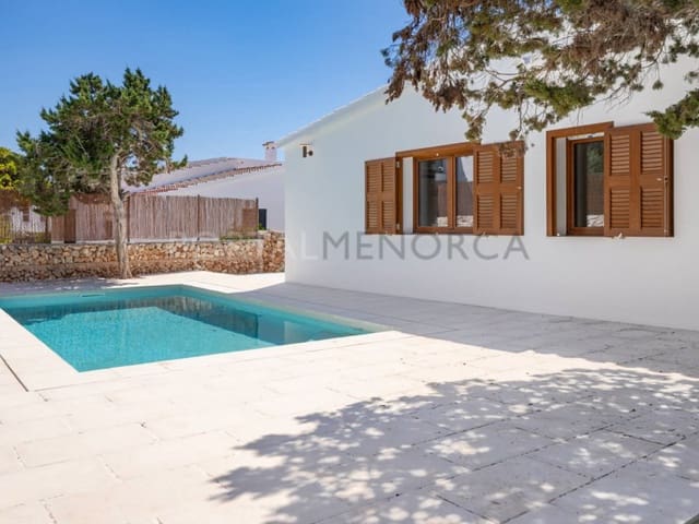 4 Zimmer Villa zu verkaufen in Ciutadella de Menorca - 1.050.000 € (Ref: 10011201)