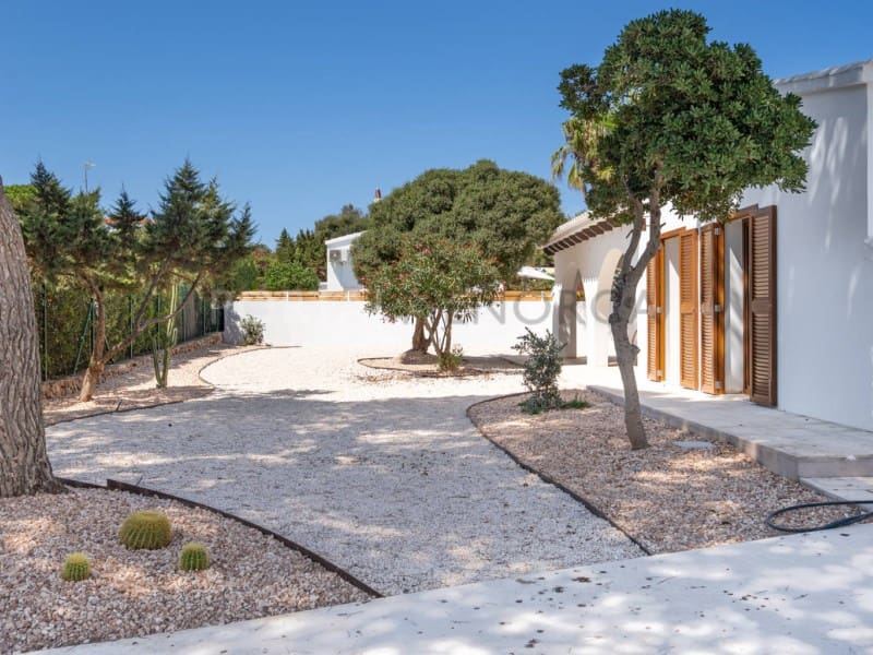 4 Zimmer Villa zu verkaufen in Ciutadella de Menorca - 1.050.000 € (Ref: 10011201)