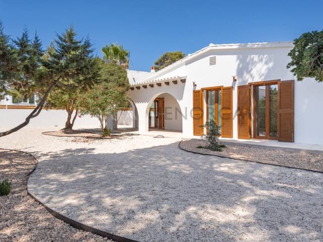 4 Zimmer Villa zu verkaufen in Ciutadella de Menorca - 1.050.000 € (Ref: 10011201)