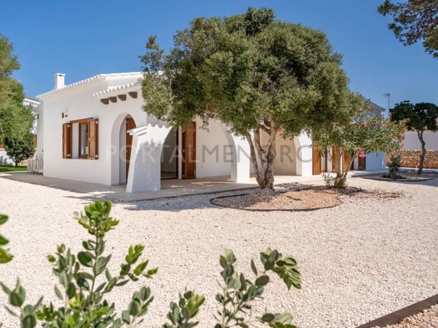 4 Zimmer Villa zu verkaufen in Ciutadella de Menorca - 1.050.000 € (Ref: 10011201)