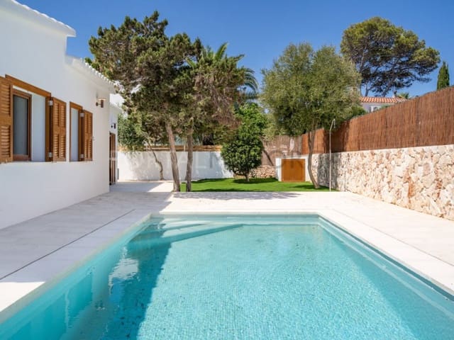 4 Zimmer Villa zu verkaufen in Ciutadella de Menorca - 1.050.000 € (Ref: 10011201)