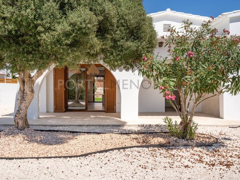 4 Zimmer Villa zu verkaufen in Ciutadella de Menorca - 1.050.000 € (Ref: 10011201)