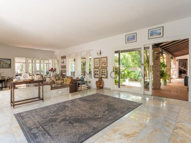 7 bedroom Villa for sale in Mahon / Mao with pool garage - € 1,975,000 (Ref: 10013079)