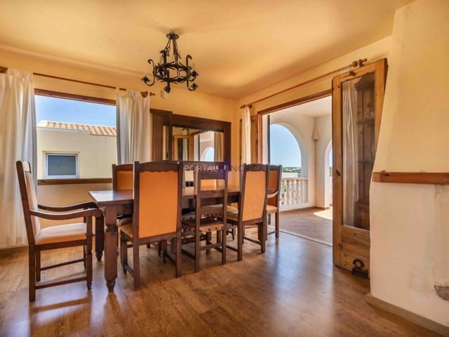 4 sovrum Villa till salu i Cala Llonga, Mahón / Maó - 670 000 € (Ref: 10018346)