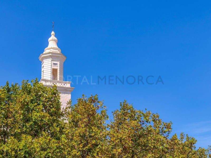 Komercyjne na sprzedaż w San Luis / Sant Lluis - 300 000 € (Ref: 10031732)