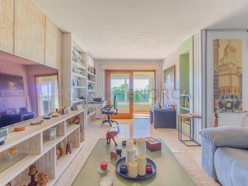 4 makuuhuone Huvila myytävänä paikassa Binidali mukana uima-altaan - 990 000 € (Ref: 10081110)