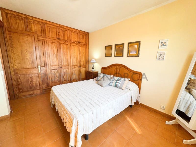 4 quarto Moradia para venda em Es Castell com piscina garagem - 890 000 € (Ref: 10119716)