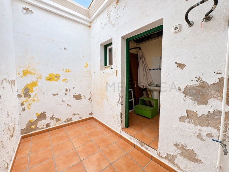 2 soverom Hus til salgs i Mahon / Mao med garasje - € 330 000 (Ref: 10148497)