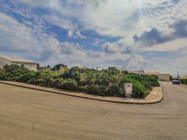 Tontti myytävänä paikassa San Luis / Sant Lluís - 255 000 € (Ref: 10157636)