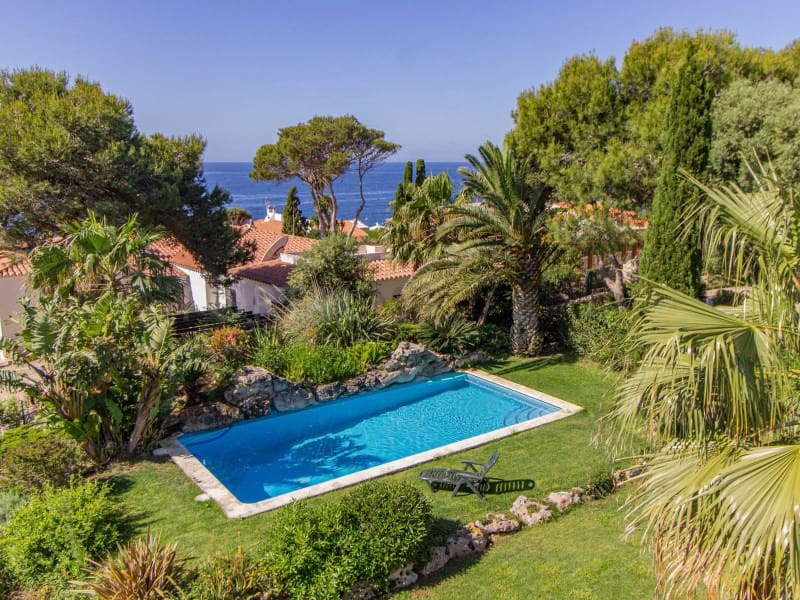 3 bedroom Villa for sale in Binibeca with pool - € 890,000 (Ref: 10166380)