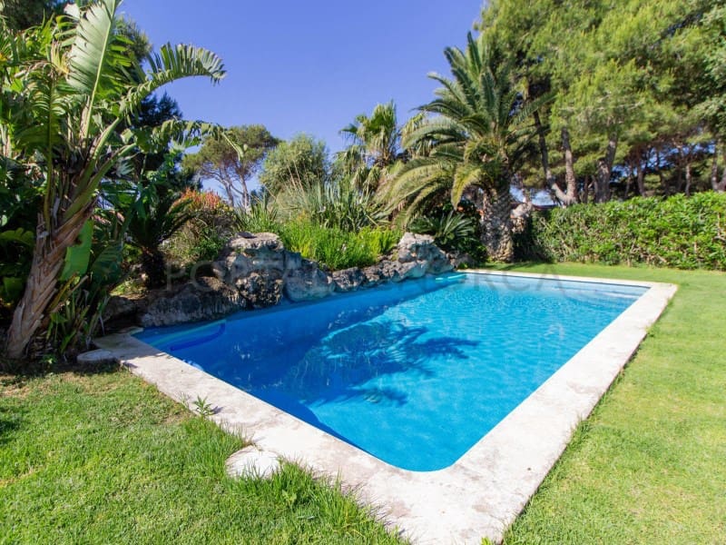 3 bedroom Villa for sale in Binibeca with pool - € 890,000 (Ref: 10166380)