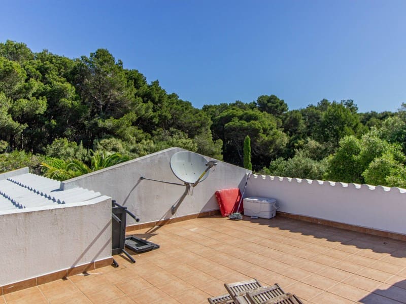 3 bedroom Villa for sale in Binibeca with pool - € 890,000 (Ref: 10166380)
