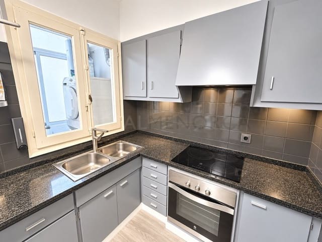 3 bedroom Flat for sale in Mahón / Maó - € 380,000 (Ref: 10180443)