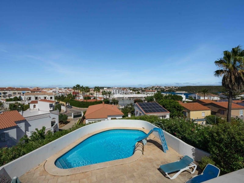 6 slaapkamer Villa te koop in Es Castell met zwembad garage - € 1.150.000 (Ref: 10180444)