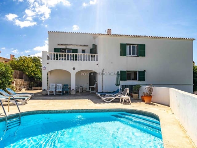 6 slaapkamer Villa te koop in Es Castell met zwembad garage - € 1.150.000 (Ref: 10180444)