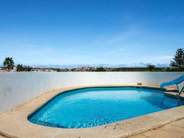 6 slaapkamer Villa te koop in Es Castell met zwembad garage - € 1.150.000 (Ref: 10180444)