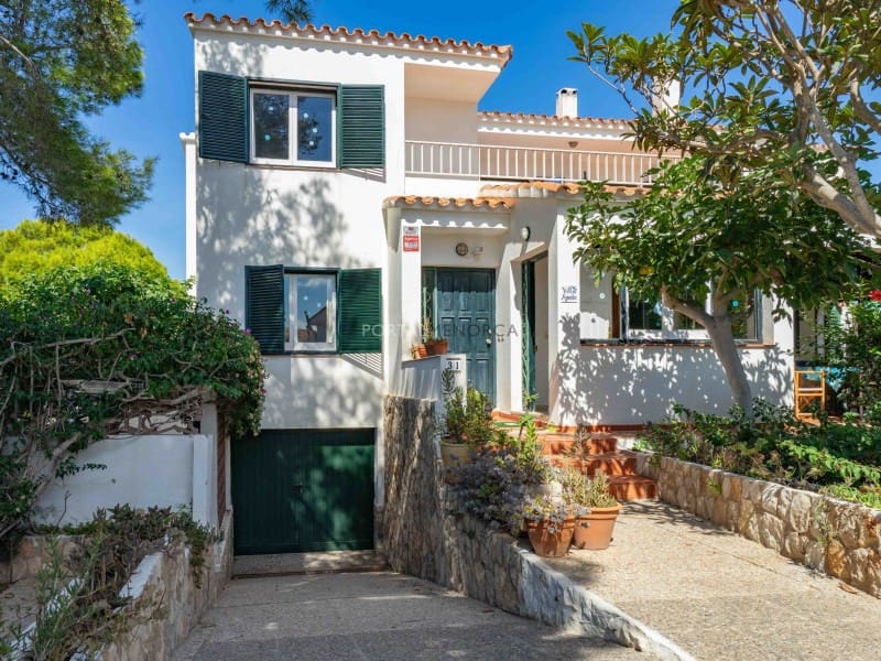 6 slaapkamer Villa te koop in Es Castell met zwembad garage - € 1.150.000 (Ref: 10180444)
