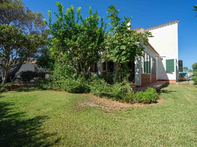 6 slaapkamer Villa te koop in Es Castell met zwembad garage - € 1.150.000 (Ref: 10180444)