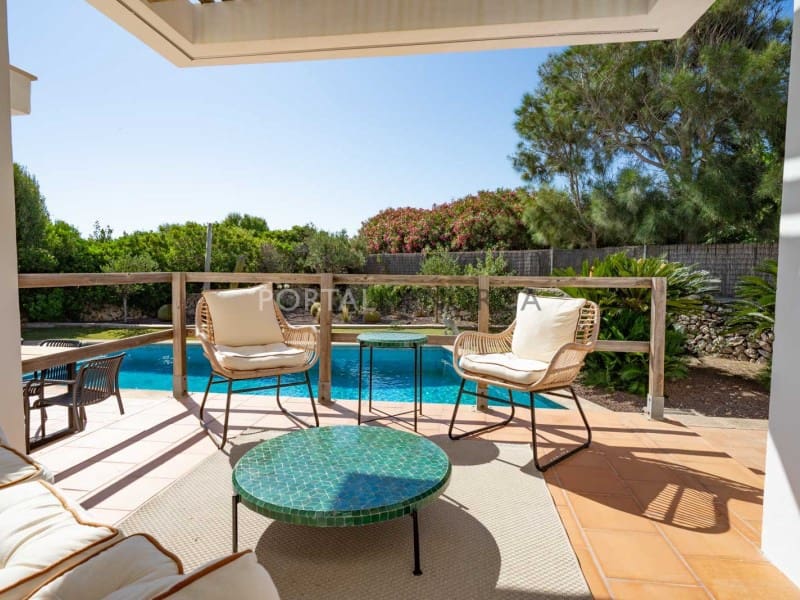 3 sypialnia Willa na sprzedaż w San Luis / Sant Lluis z basenem - 780 000 € (Ref: 9402001)