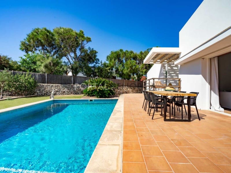 3 sypialnia Willa na sprzedaż w San Luis / Sant Lluis z basenem - 780 000 € (Ref: 9402001)