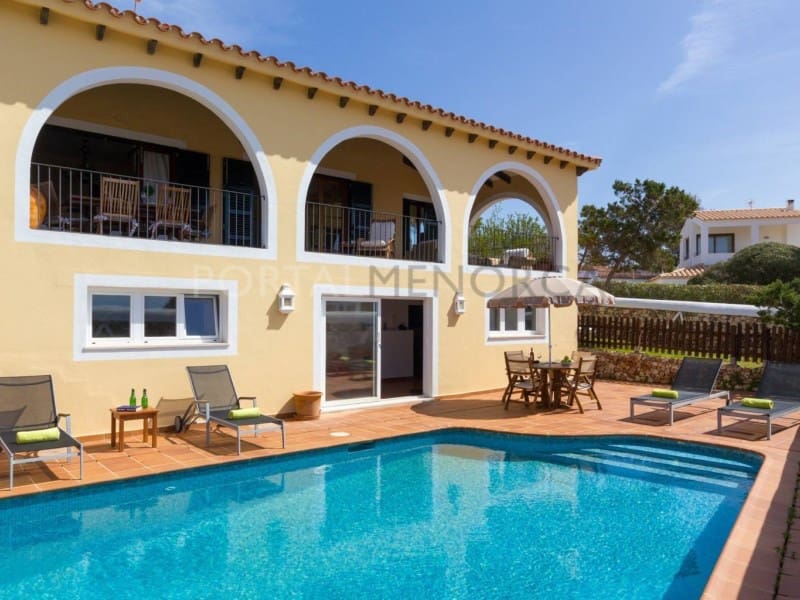 5 bedroom Villa for sale in Ciutadella de Menorca with pool garage - € 1,300,000 (Ref: 9402002)