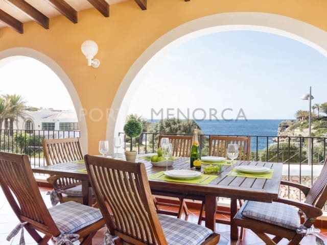5 bedroom Villa for sale in Ciutadella de Menorca with pool garage - € 1,300,000 (Ref: 9402002)