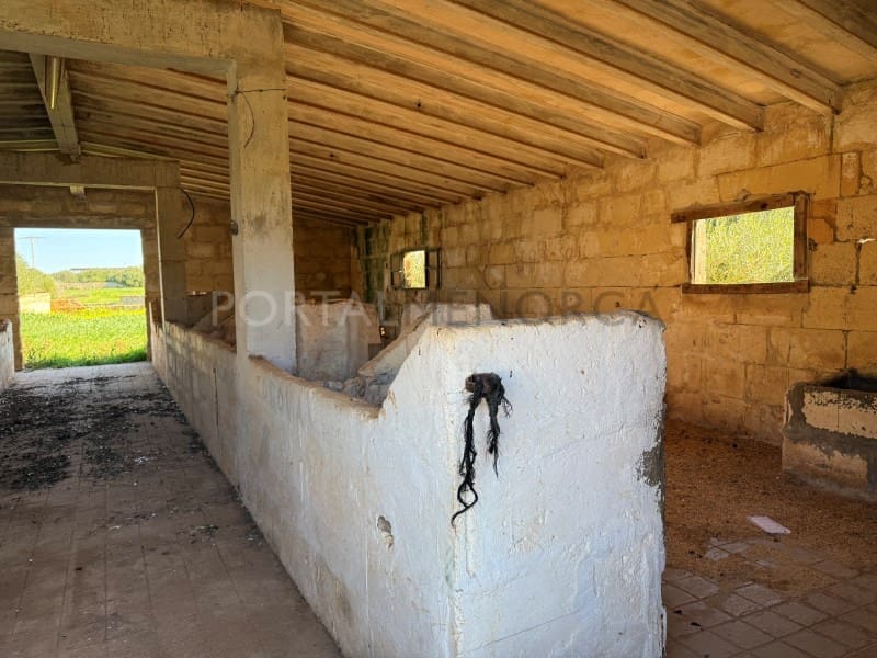 10 Zimmer Finca/Landgut zu verkaufen in Ciutadella de Menorca - 950.000 € (Ref: 9402003)