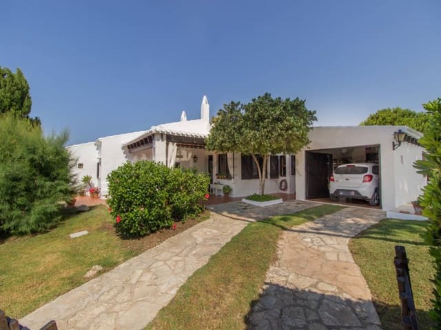 6 bedroom Villa for sale in San Luis / Sant Lluís with pool - € 1,350,000 (Ref: 9402004)