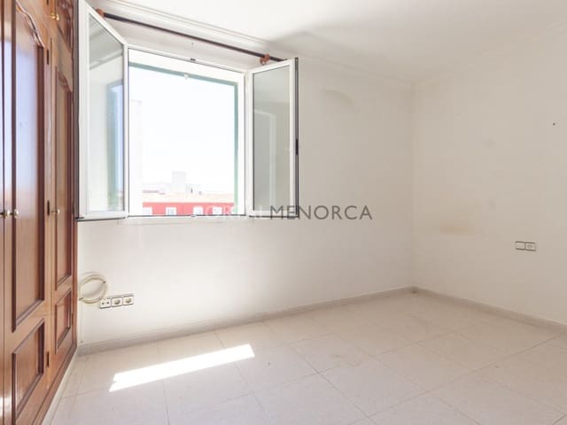 2 quarto Apartamento para venda em Es Castell - 315 000 € (Ref: 9402007)